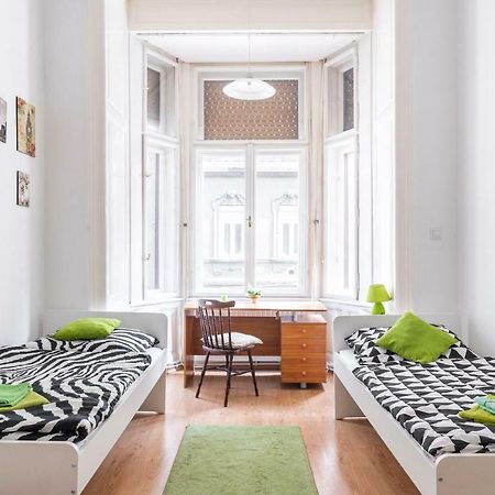 Izabella Home 2 Budapest Eksteriør billede
