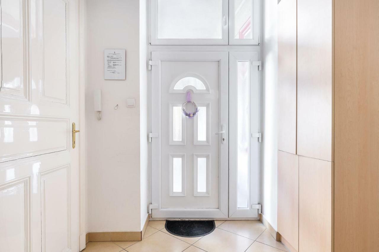 Izabella Home 2 Budapest Eksteriør billede