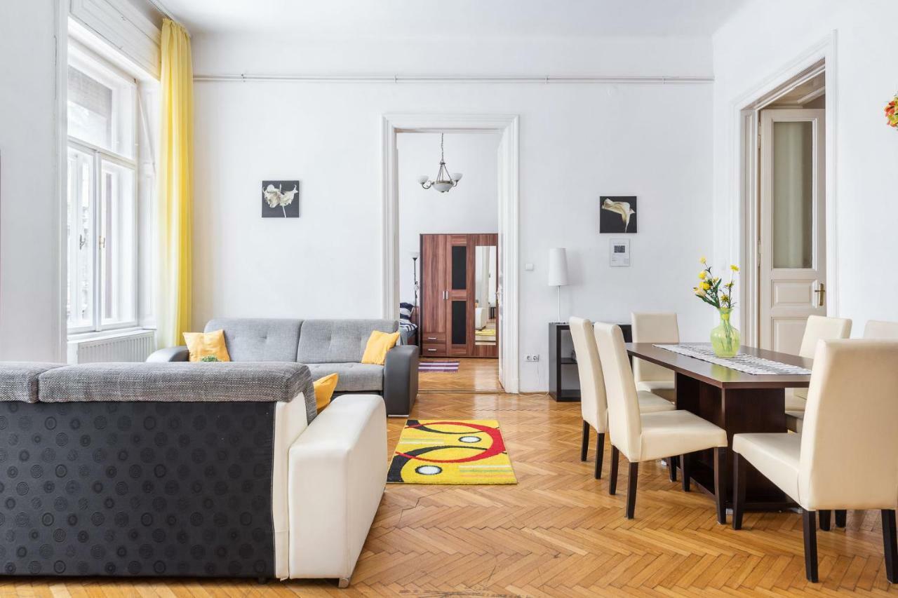Izabella Home 2 Budapest Eksteriør billede