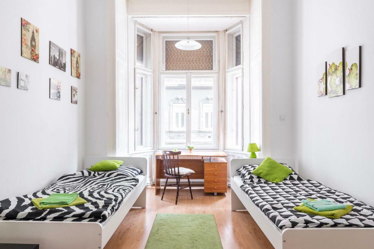 Izabella Home 2 Budapest Eksteriør billede
