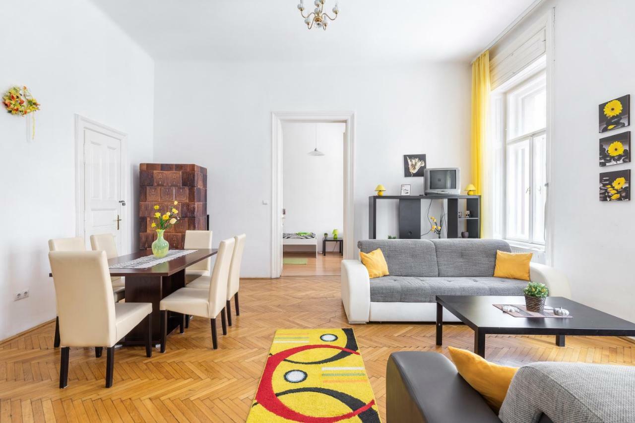 Izabella Home 2 Budapest Eksteriør billede