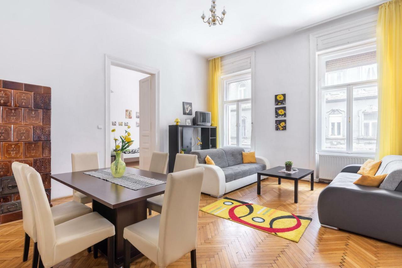 Izabella Home 2 Budapest Eksteriør billede