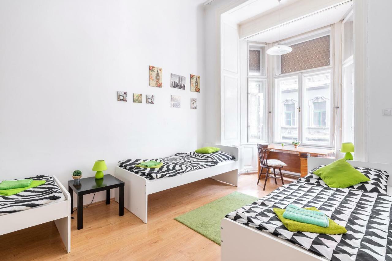 Izabella Home 2 Budapest Eksteriør billede