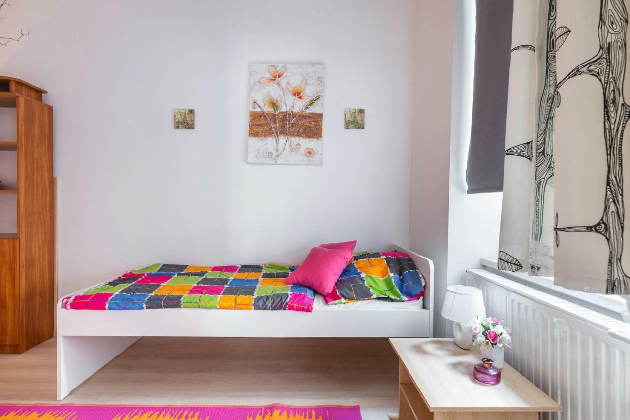 Izabella Home 2 Budapest Eksteriør billede