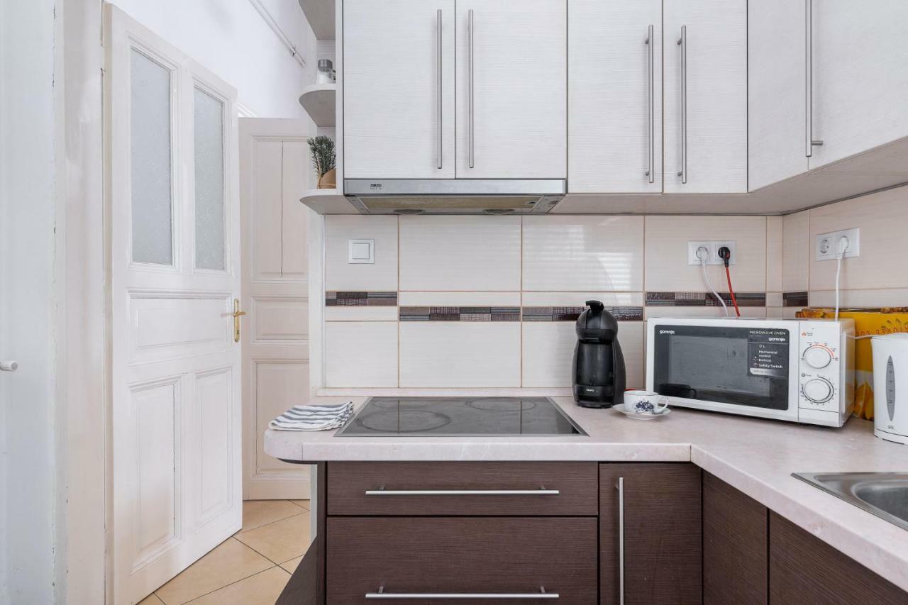 Izabella Home 2 Budapest Eksteriør billede