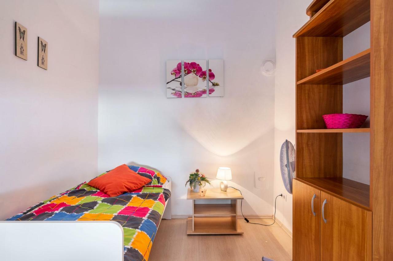 Izabella Home 2 Budapest Eksteriør billede