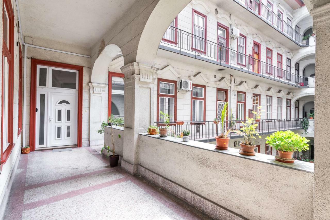 Izabella Home 2 Budapest Eksteriør billede